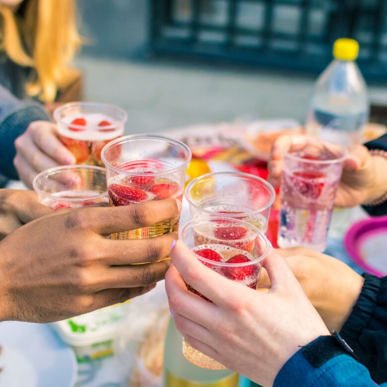 渋谷で少人数貸切するなら渋谷ガーデンホールがおすすめ！パーティールームに嬉しい飲み放題の種類も豊富♪